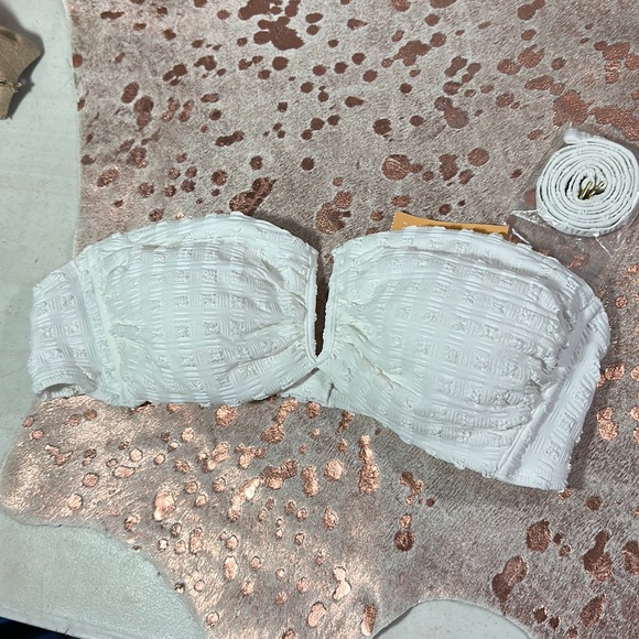 Sale!👀NWT Kora sol bandue swim too - Picture 1 of 3